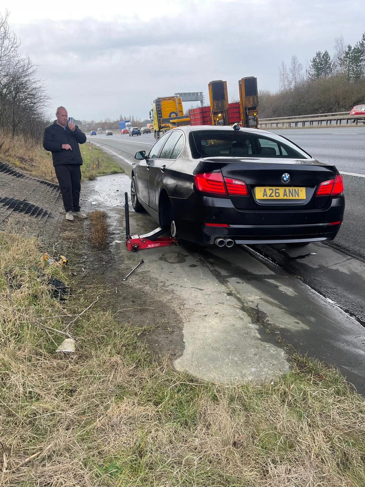 Emergency Tyre Fitting