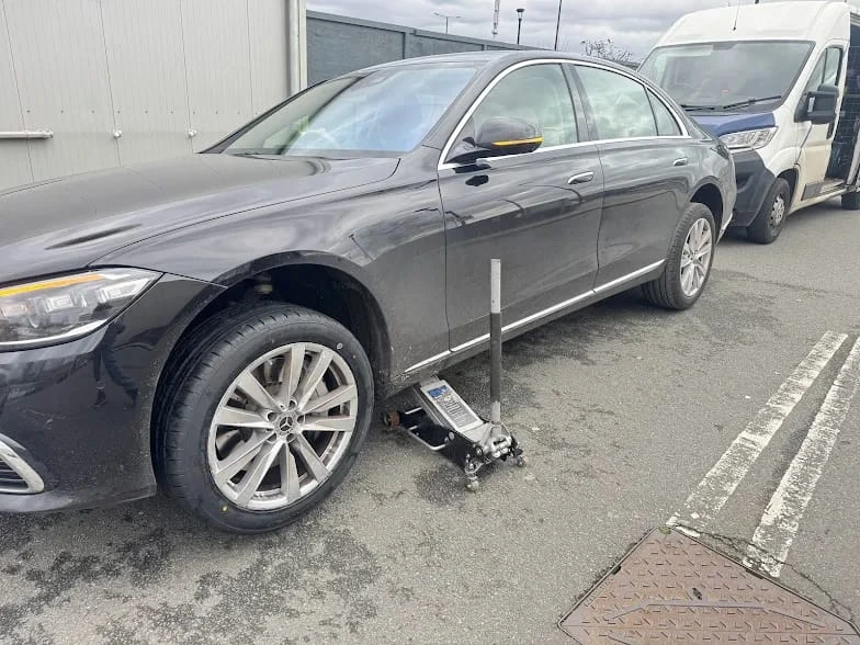 Motorway Tyre Fitting
